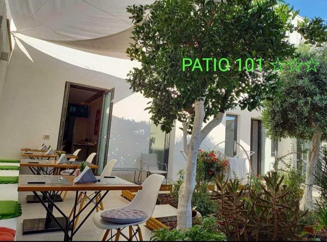 Patio 101 "Exclusive" Bed and Breakfast San Vito Lo Capo Exteriör bild